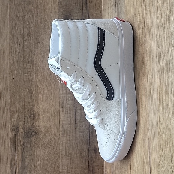 Van's SK8-Hi Brand new in the box. - Picture 8 of 14